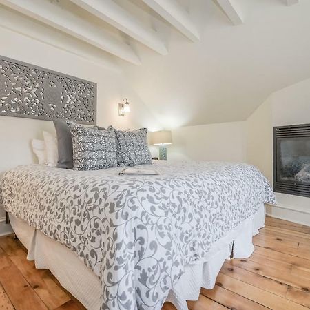 St Andrew Suites Fergus 외부 사진