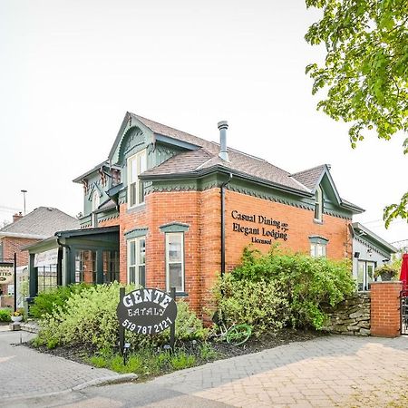 St Andrew Suites Fergus 외부 사진