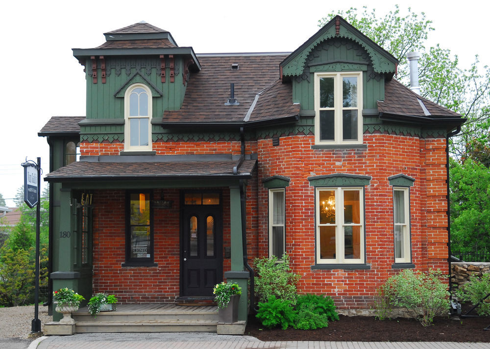 St Andrew Suites Fergus 외부 사진